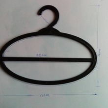 厂家销售围巾勾塑料围巾圈丝巾架围巾挂钩塑料围巾圈批发