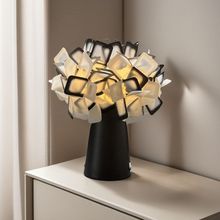 床头灯高级卧室意大利设计师款花朵台灯简约现代创意客厅装饰台灯