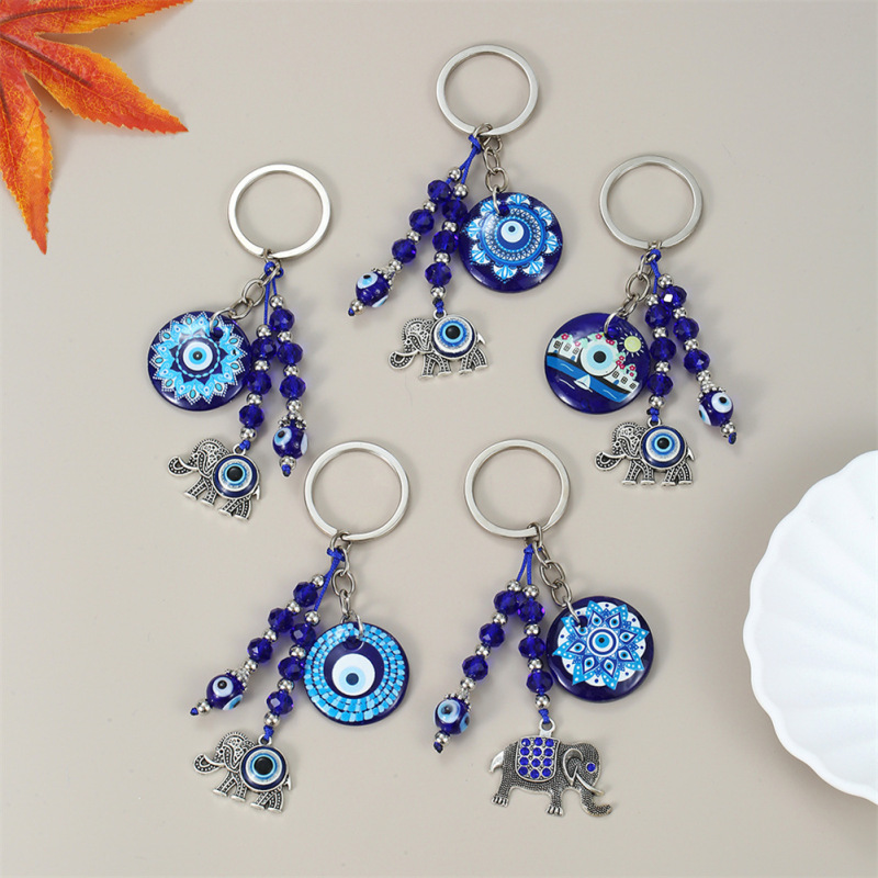 Cross-border jewelry Devil's Eye Keychain Elephant Crystal Eyes Amazon Hot Personalized European and American Keychain