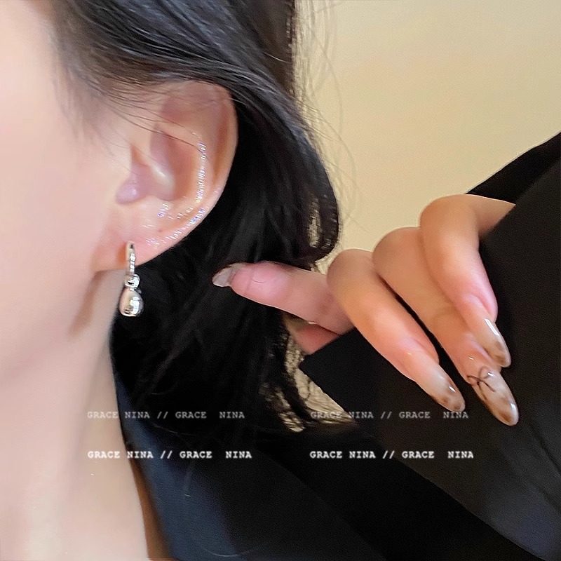 Brincos pendentes com pérolas gentle ouni para mulher conjunto_voghion.com