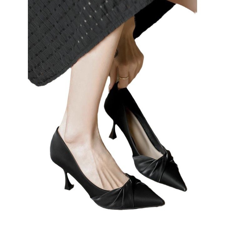2026 nuevos zapatos de punta francesa nicho estilo de línea zapatos profesionales simples zapatos de tacones altos para viajar