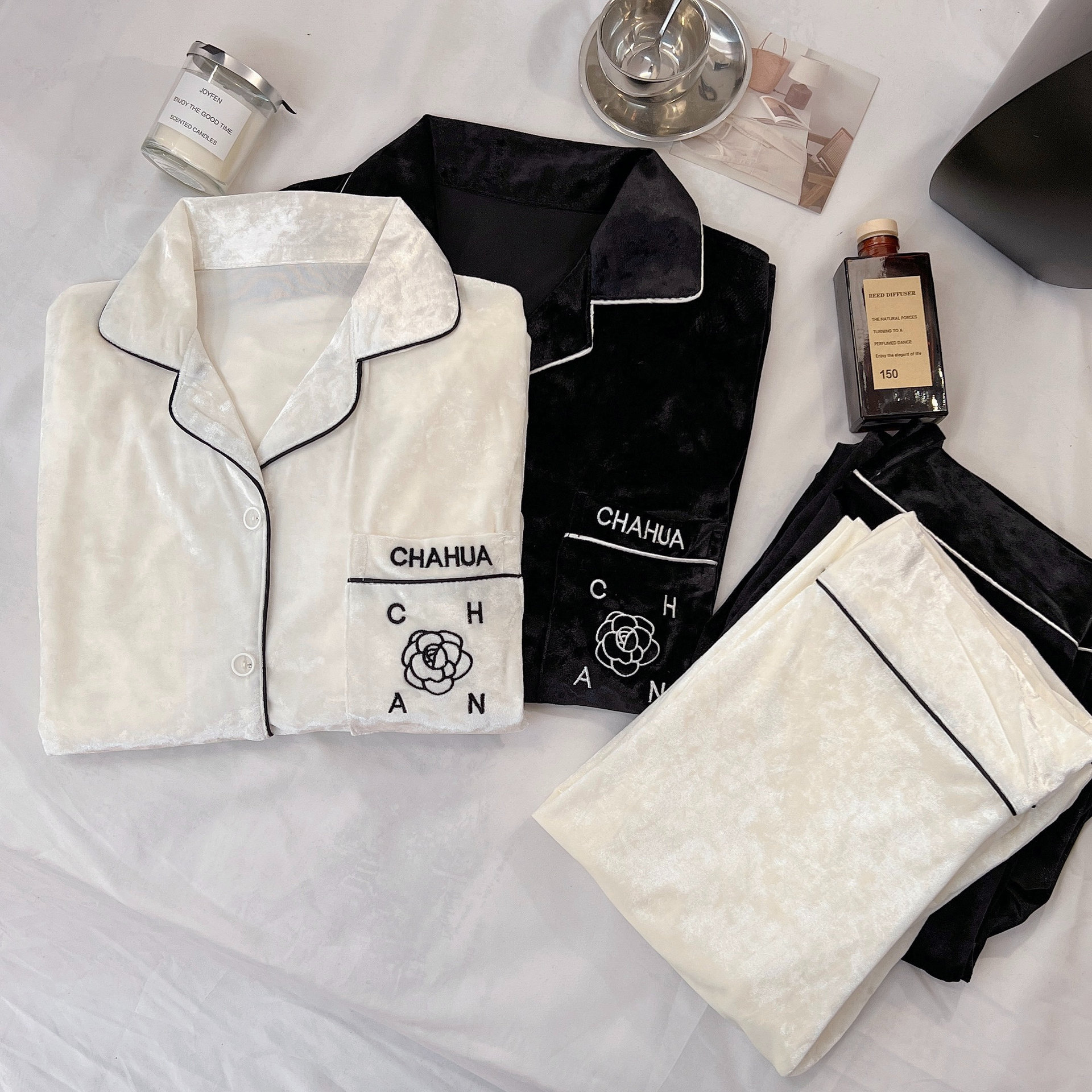 High-End Camellia Gold Velvet Couple Pajamas for Women Spring & Fall Black Long-Sleeved White Autumn and Winter Cardigan Suit