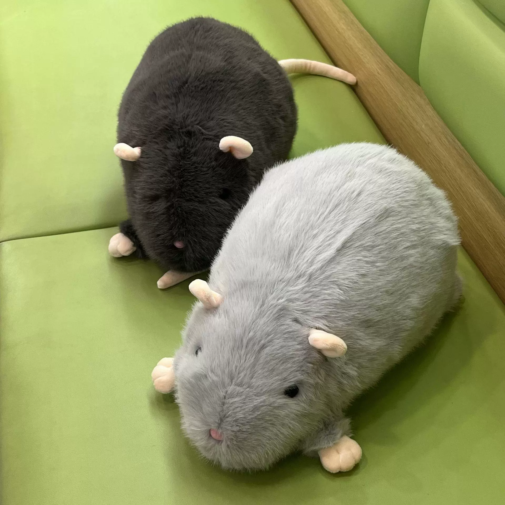 Плюшевая игрушка-мышка в том же стиле «Маленькой красной книги», кукла-мышь с имитацией мыши, милая, изысканная и красивая мышь с цветочной веткой