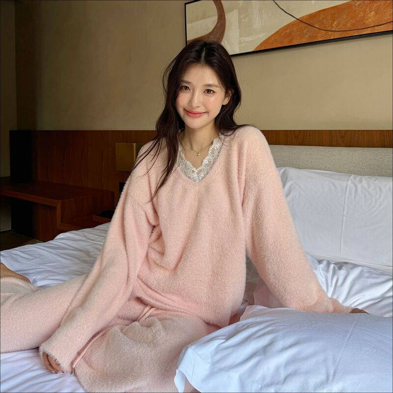 2025 Autumn and Winter Lace V-Neck Long Sleeve Imitation Mink Fur Lazy Pajamas Women's Thickened Warm Homewear Set New Style