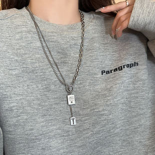 Long Letter Titanium Steel Sweatshirt Necklace for Women, Accessible Luxury Niche High-End Sweater Chain for Boys, Hip-Hop and T-Shirt Accessories