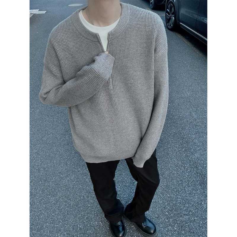 Men's autumn retro knitted sweater with a round collar with zipper