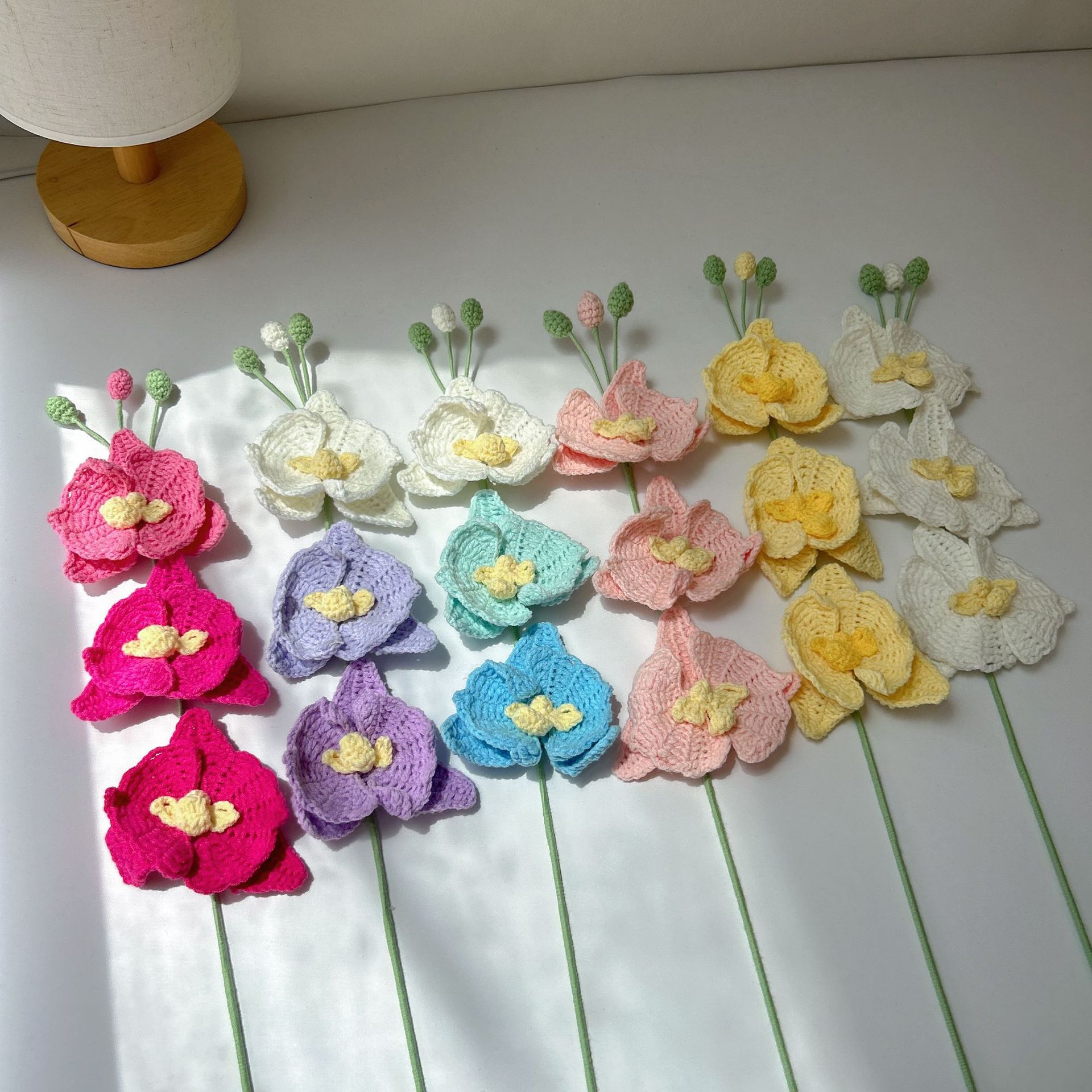 成品跨境阿富汗针瀑布蝴蝶兰 手工毛线编织仿真花束手捧花插花束