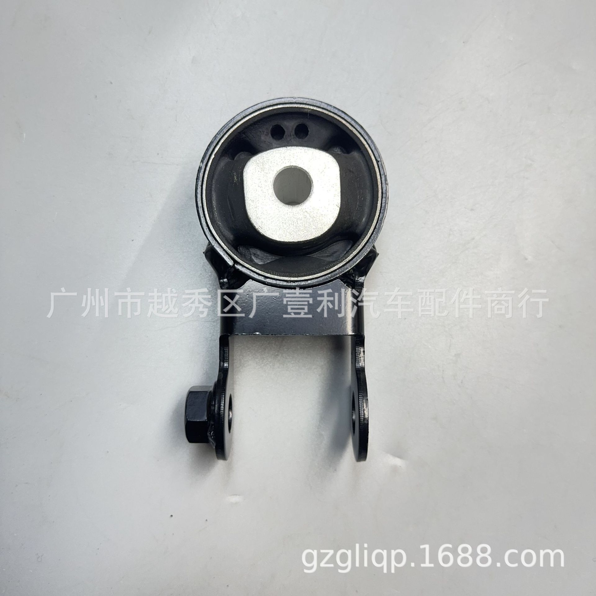 Applicable 12363-0M050 12363-21060 12363-0M020 yaris NCP90 upper right foot glue