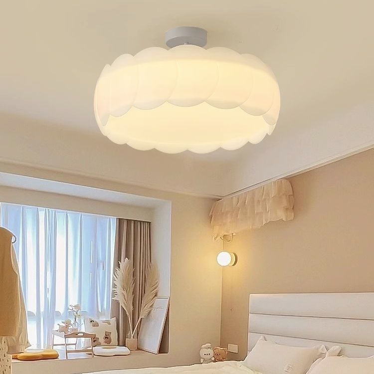 Lámpara de techo de dormitorio, estilo crema minimalista, atmósfera simple moderna, luz de dormitorio principal de celebridades de Internet, luz de habitación para niños cálida y romántica