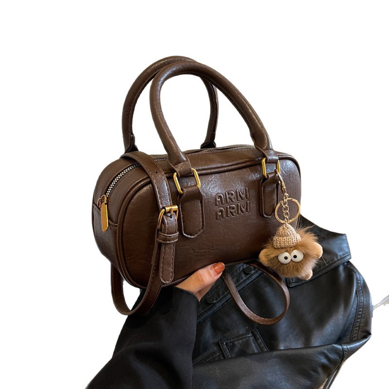 Bolso de mujer alemán retro bolso de mano mujer nuevo otoño invierno bolso de bolos de moda bolso de mano universal bolso de mano mujer