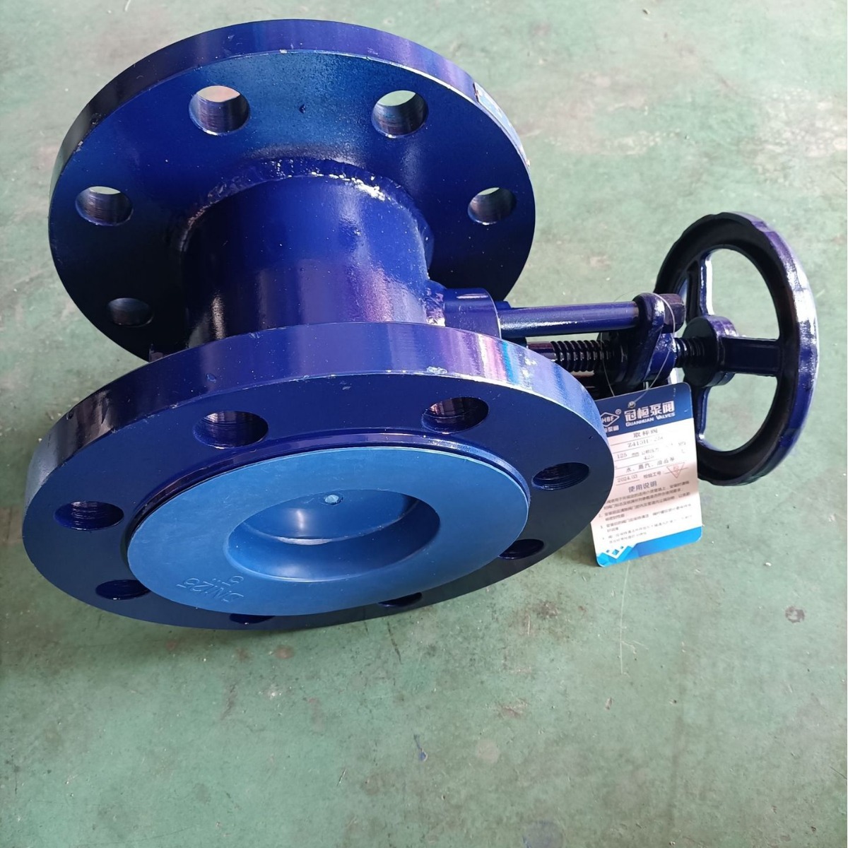 Z413H-16C 将沥青桶加热使桶中沥青全部熔化成流体后取样