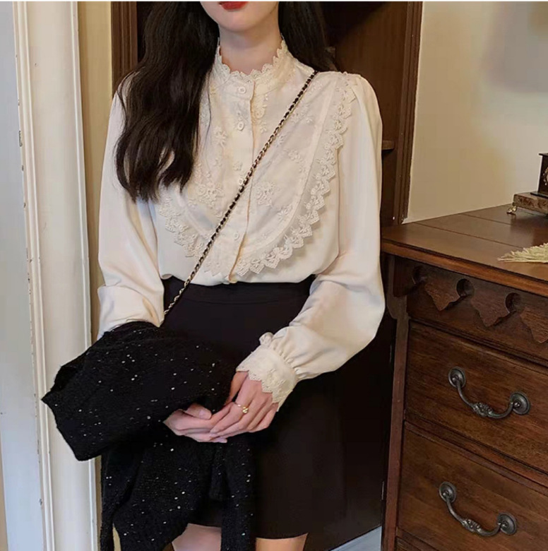 Lace White Shirt Women's Spring and Autumn French Style Retro Design Style Vertical Collar Top Western Style Bubble Sleeve Base Shirt