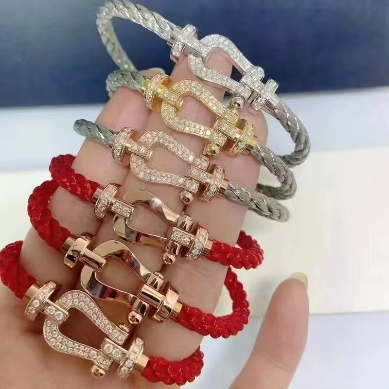 Horseshoe Buckle Red Rope Fred Wire Rope Bracelet for Men and Women Rose Gold Zodiac Year Couple Model Diamond DIY Bracelet Horseshoe Buckle Red Rope Fred Wire Rope Bracelet for Men and Women Rose Gold Zodiac Year Couple Model Diamond DIY Bracelet