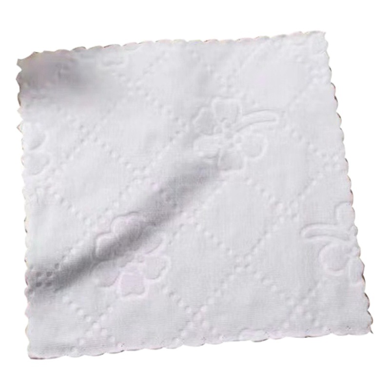 Hotel catering White small square kindergarten KTV wipes multifunctional disposable fiber towel wet wipes wholesale