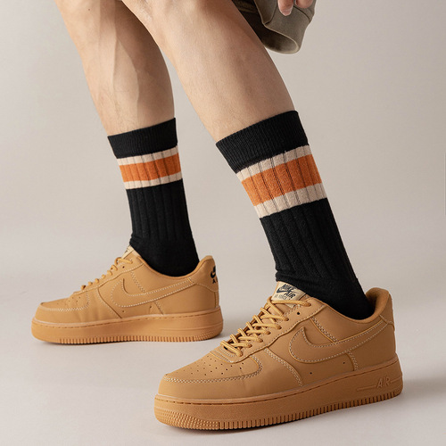 Socks for men in autumn and winter thickened mid-tube men's socks Japanese horizontal striped socks sole terry men's new trendy stockings