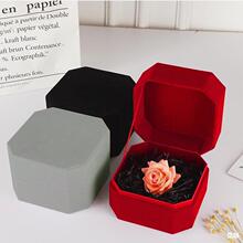 �˽ǽz�q����޹�Y��520��Ϧ���˹�����b���w�л�c���ֶY����
