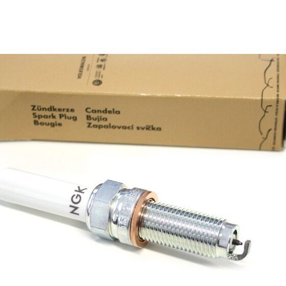 Automobile spark plug 05E905602 ordinary nickel alloy suitable for large-public 05E905602