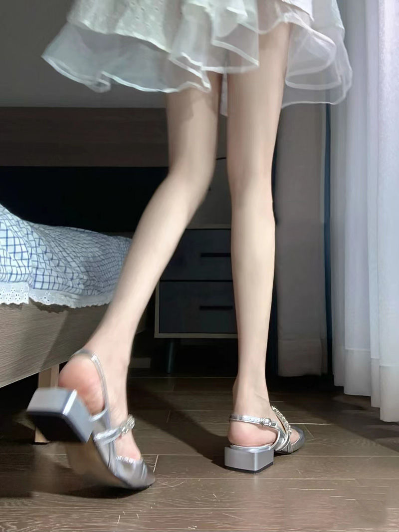 SQUARE TOE RHINESTONE 여름 BAOTOU 실버 MARY ROCK과 함께 여자 2023 새로운 두꺼운 프렌치 샌들