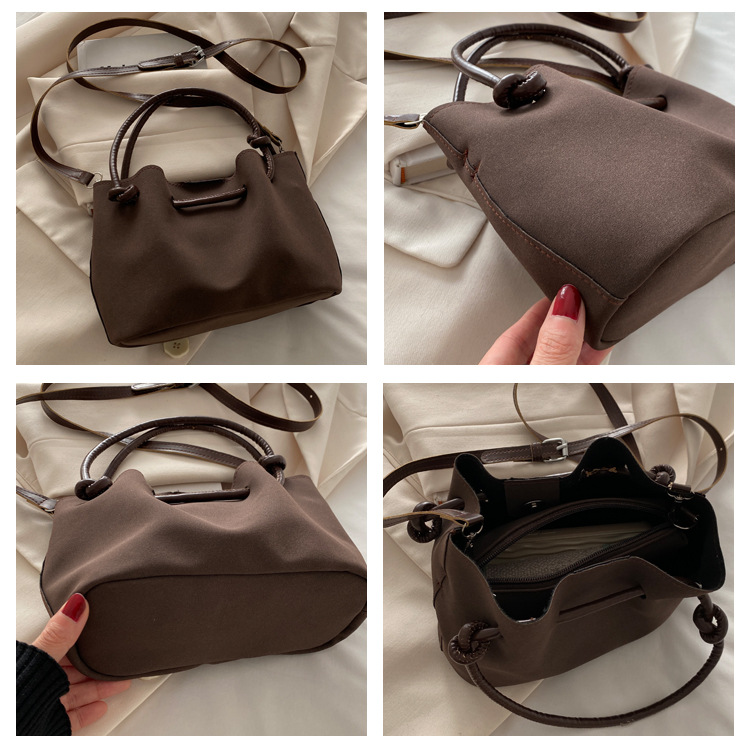225g Weight Polyester Lining Material Sewing Thread Fashion Element Zipper, Magnetic Buckle Closure Type Top Handle Strap Type Handbag Bags Type Daily Occasion Pu Leather Material Solid Color Pattern All Seasons Season Women's Gender Classic Style Style Bucket Shape Medium Size Women's Medium Pu Leather Solid Color Classic Style Sewing Thread Bucket Zipper Magnetic Buckle Handbag 无