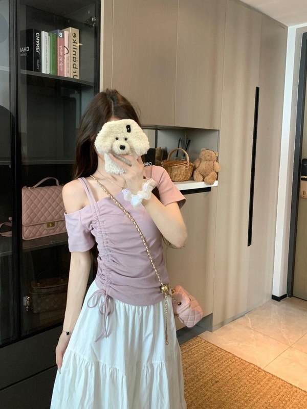 2025 新しいアメリカンホットガールワンショルダー半袖 Tシャツ女性の夏のデザインスリムフィットショートトップトレンディ|undefined