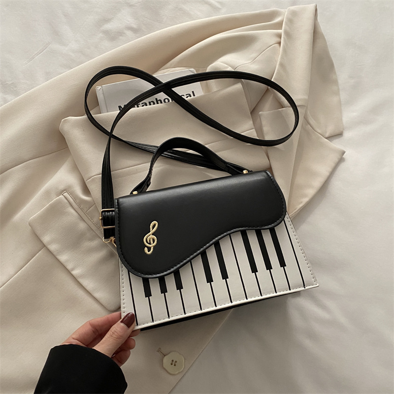 Bolsos de mujer Bolsos cuadrados pequeños de moda Bolsos de mujer Nuevas notas de piano Bolsos de hombro PU Bolsos de mensajero Bolsos de invierno dulce 2024
