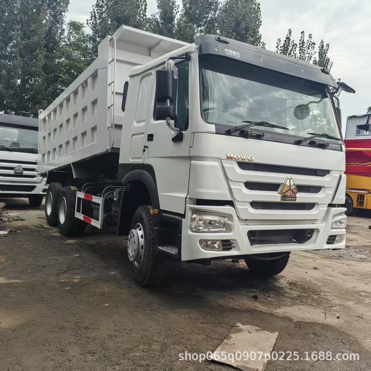 Cross-Border Sales of Howo China Heavy Industry 6X4 Dump Truck 371/375 Horsepower Engine