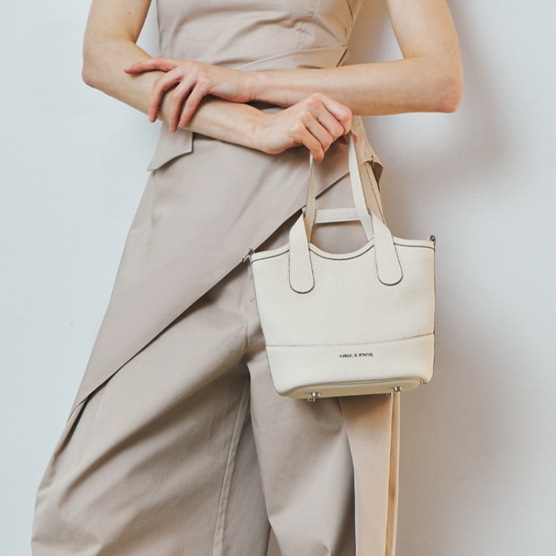 Borsa a secchiello in vera pelle blu pendente NINA/Enya dello stesso stile di Zhu Zhu 2024, borsa a tracolla con tracolla singola_voghion.com