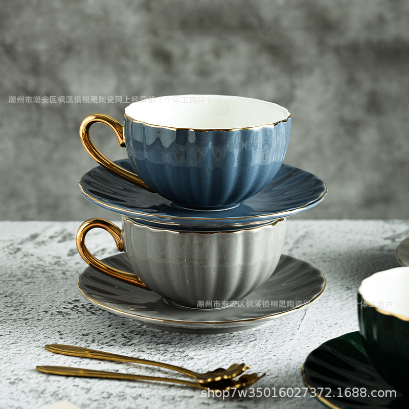 Continental pequeño lujo conjunto de tazas de café de Phnom Penh estilo inglés de la tarde tazas de té de flores de hotel tazas de café de cerámica platos