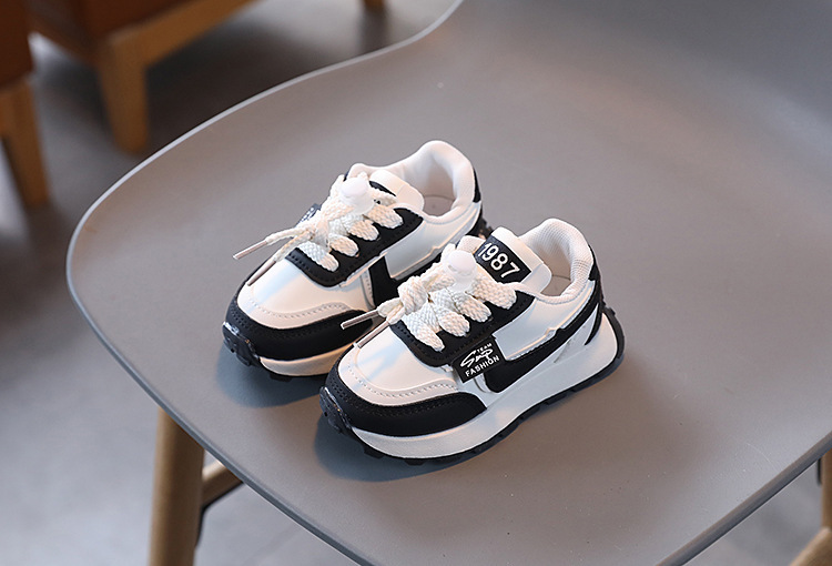 Comfortabele ademende canvas sneakers voor peuters en baby's_voghion.com