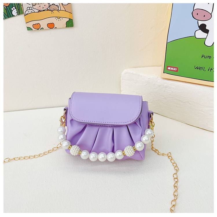 Girl'S Small Pu Leather Solid Color Cute Pearls Square Magnetic Buckle Crossbody Bag display picture 15