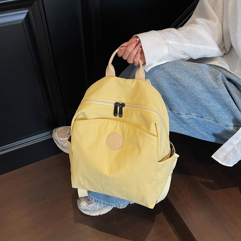Bolsa de estudiantes de moda coreana para mujeres 2025, verano, nueva moda, mochila casual de gran capacidad, bolso de viaje simple para mujeres
