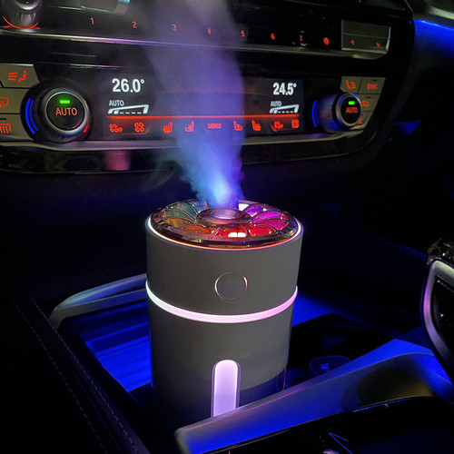 跨境新款小型usb加湿器车载空气净化器香薰喷雾汽车创意礼品