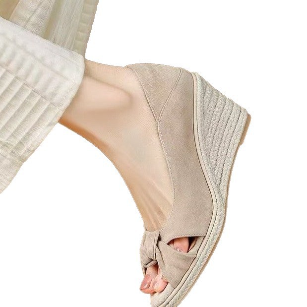 Aumento de altura explosivo de sandalias de talón para mujeres verano 2026 nuevo tacones de pescado de altura de moda sandalias de moda suave