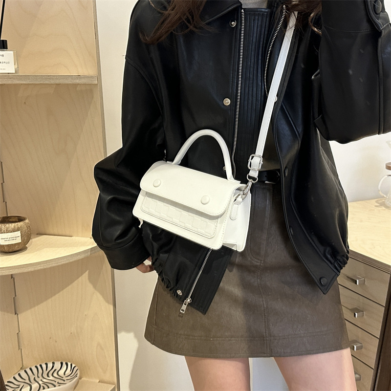 Colores contrastantes de costura de damas ocio 2024 estilo de moda extranjero nuevo otoño brazo de hombro bolso de mochila cuadrado