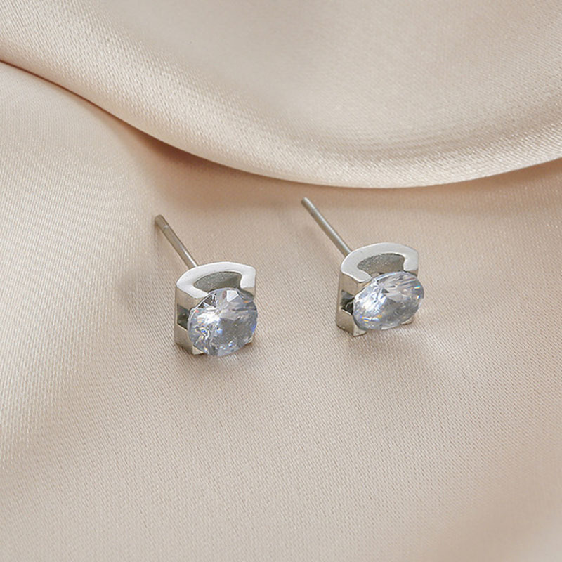 Fashion Letter Flower Titanium Steel Plating Zircon Ear Studs 1 Pair
