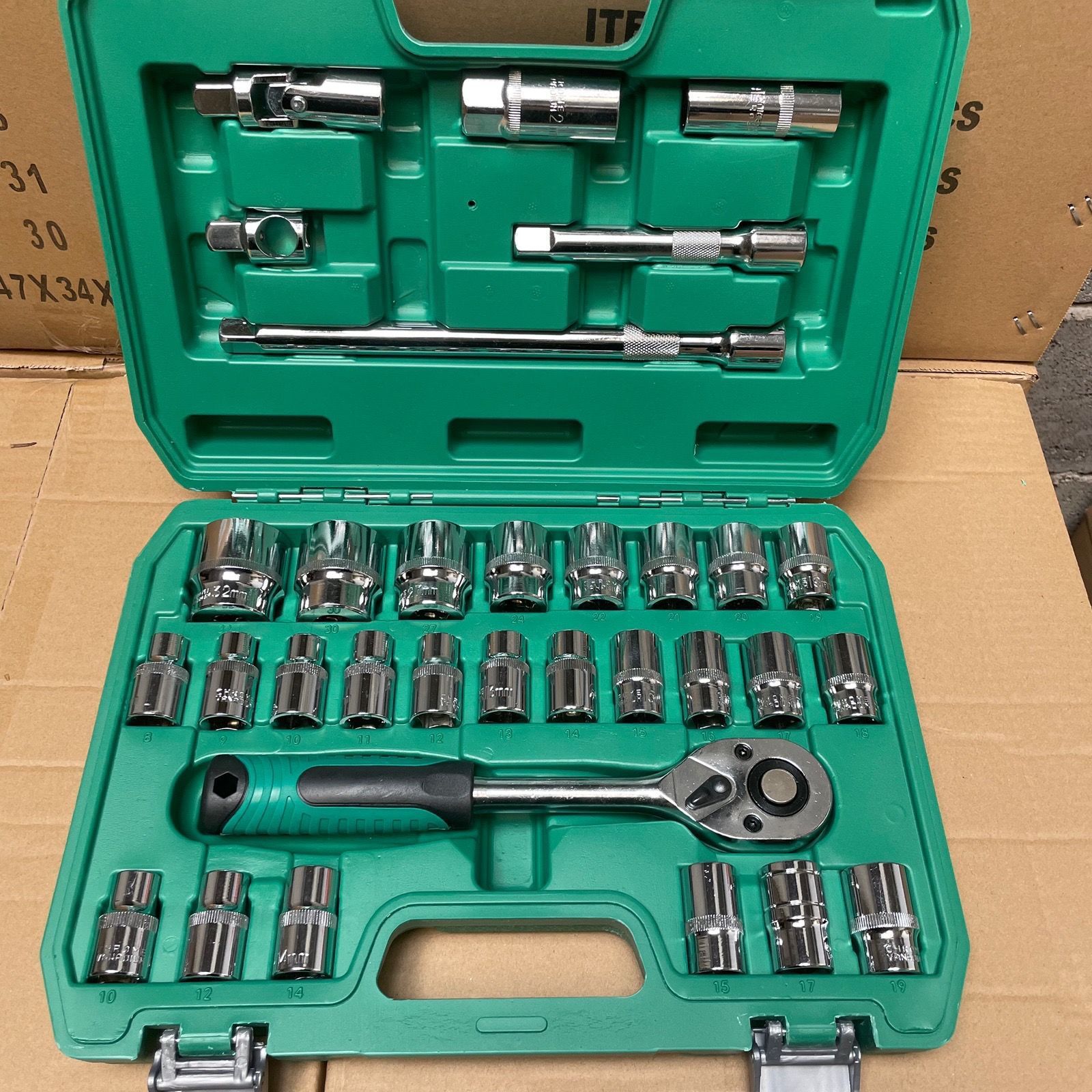Tools set, wrench, 121 pieces