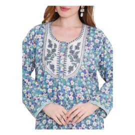 连衣裙;时尚休闲套装;女式T恤