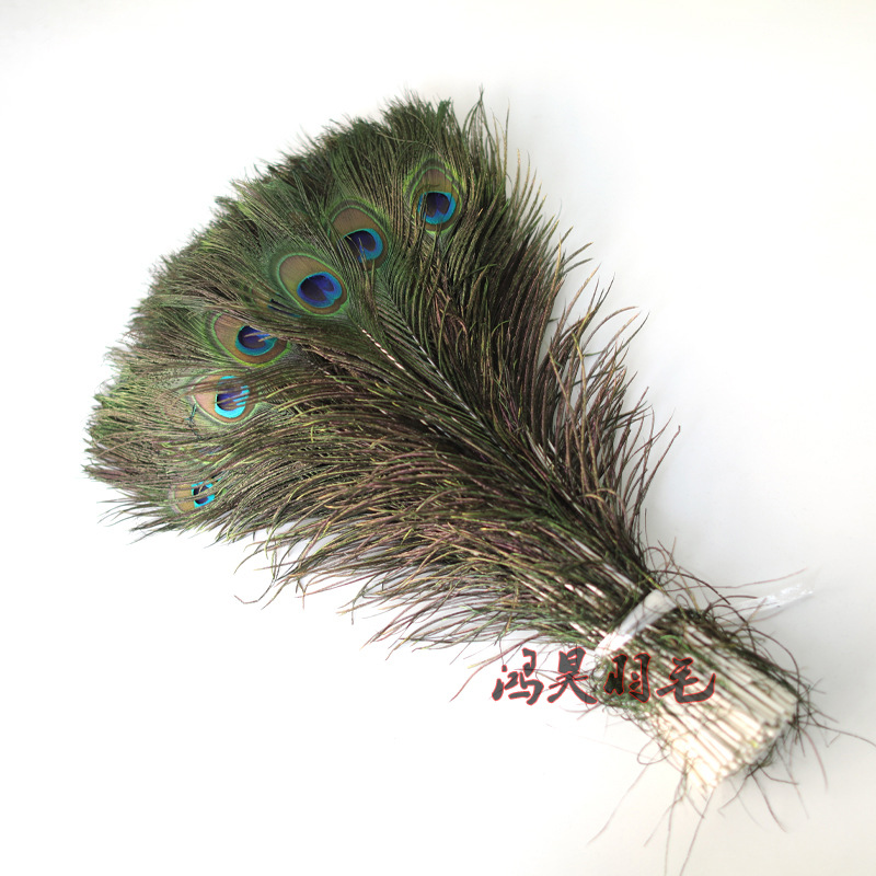 Fábrica al por mayor de bricolaje plumas pequeñas plumas naturales plumas de pollo salvaje plumas de pato jardín de infantes joyas hechas a mano gato divertido material de captura de sueños