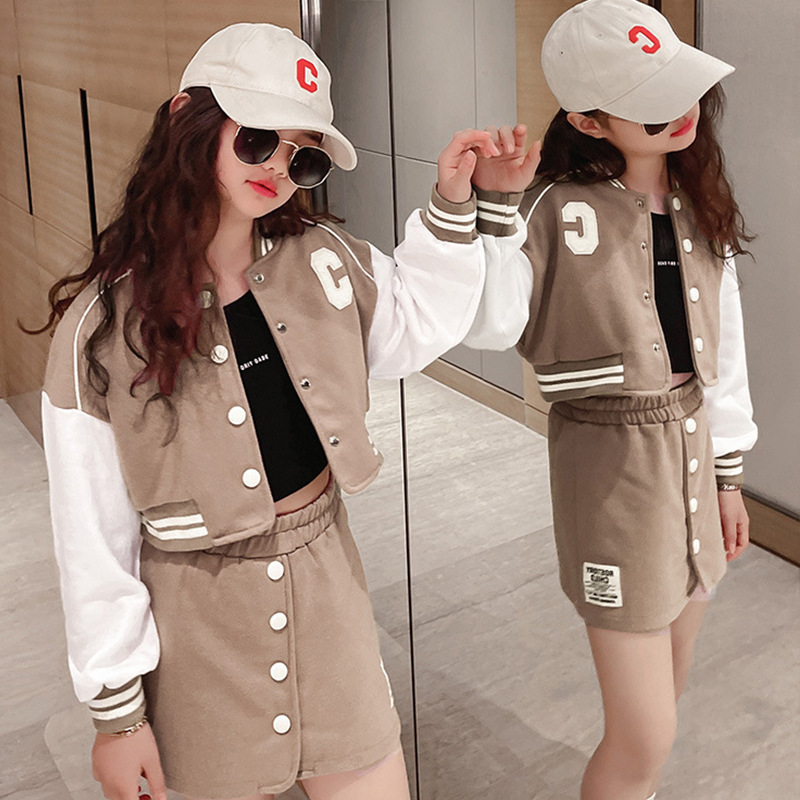 여자 스포츠 정장 2024 가을 새로운 야구 유니폼 재킷 대학 스타일 짧은 치마 캐주얼 투피스 세트