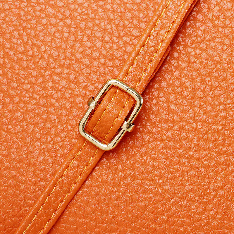 Women's Pu Leather Solid Color Streetwear Square Zipper Phone Wallets display picture 6