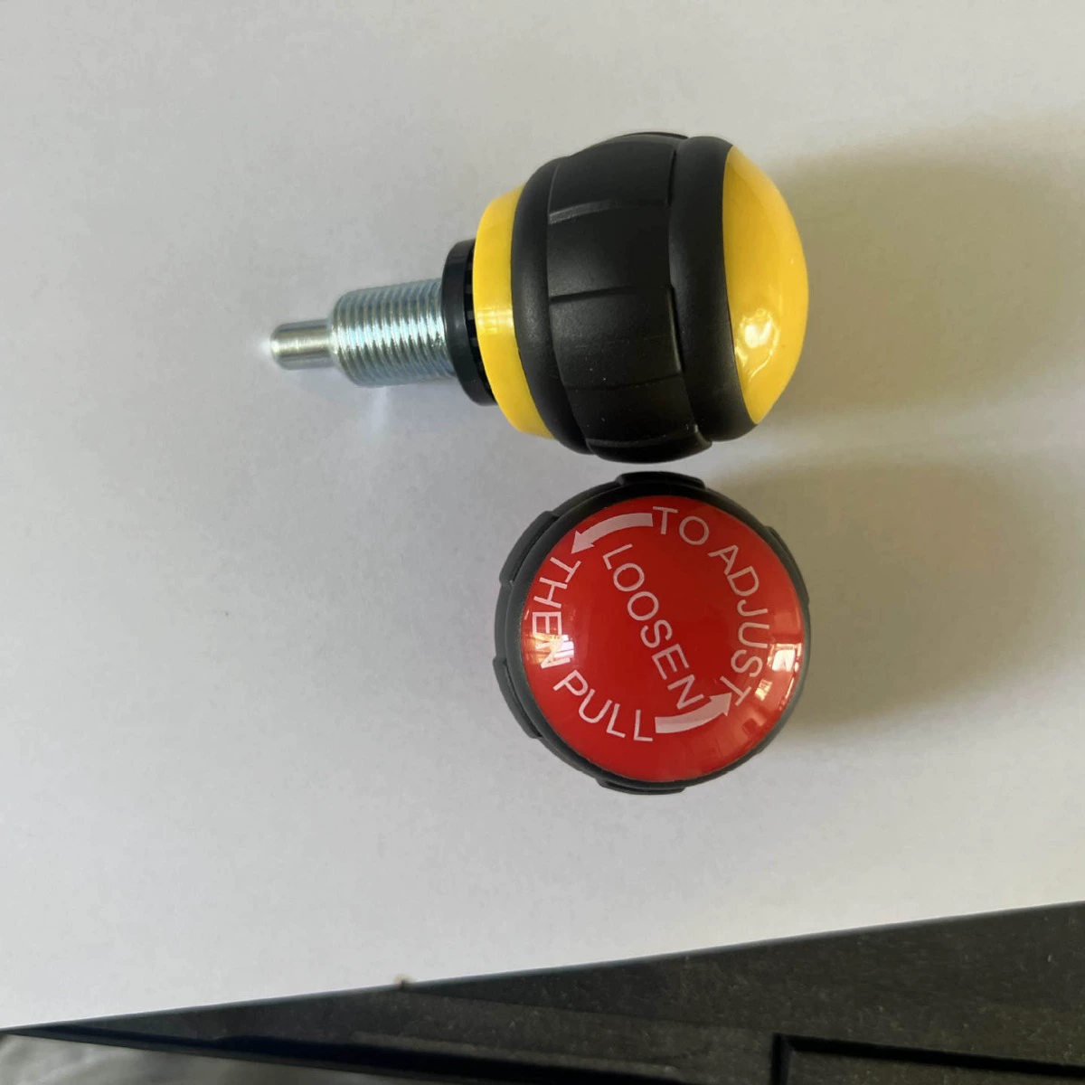 Производитель позиционирующих штифтов для спин-байков, резьбовых штифтов с рукояткой «груша», штифтов для фитнес-оборудования, различные стили, специальное предложение.