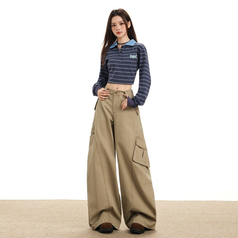 Vintage Khaki Cargo Jeans for Women, Autumn New Design with Asymmetric Pockets, Three-Dimensional Silhouette, Casual Wide-Leg Pants Vintage Khaki Cargo Jeans for Women, Autumn New Design with Asymmetric Pockets, Three-Dimensional Silhouette, Casual Wide-Leg Pants