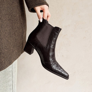 �ﶬ���¿�ŮЬ�߸����^�ɾo���R��ѥ�ӽq�W���r���n��r�b����ѥ