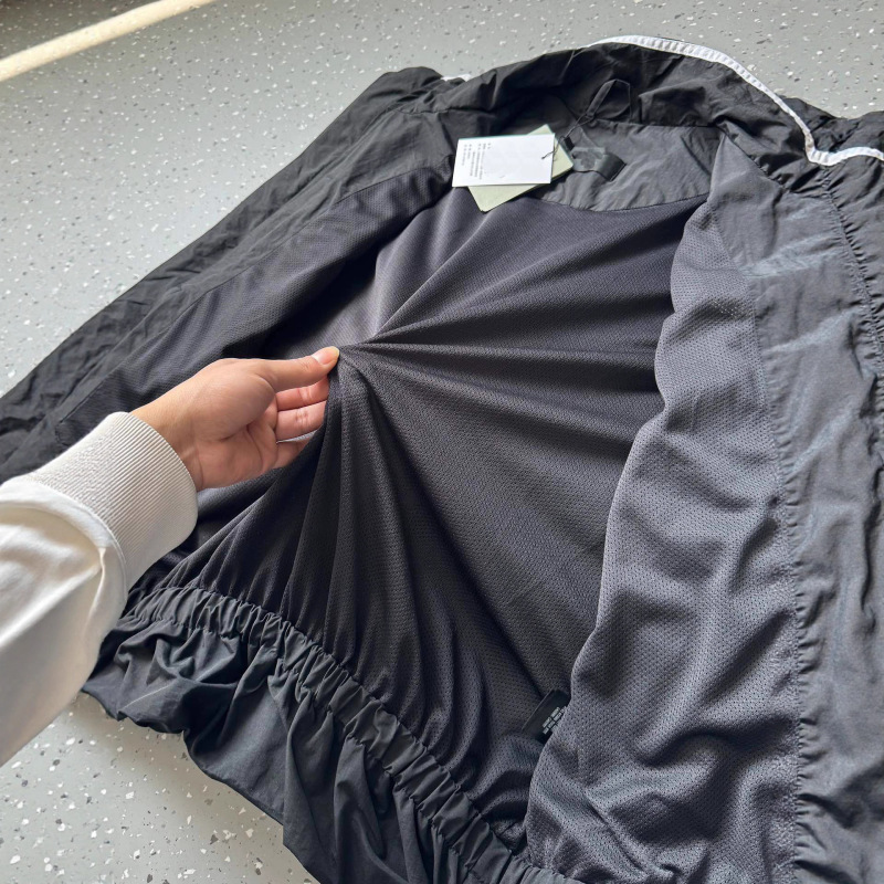 外贸跨境正确高品质B家3M刺绣拼接冲锋衣夹克立领外套男女同款|undefined
