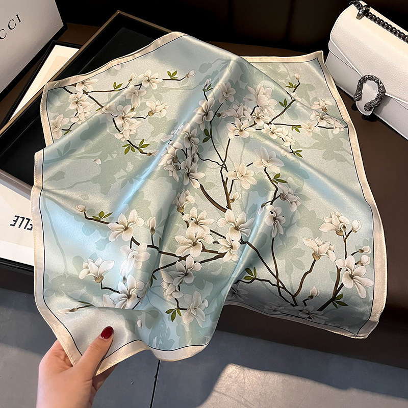 푸른 목련