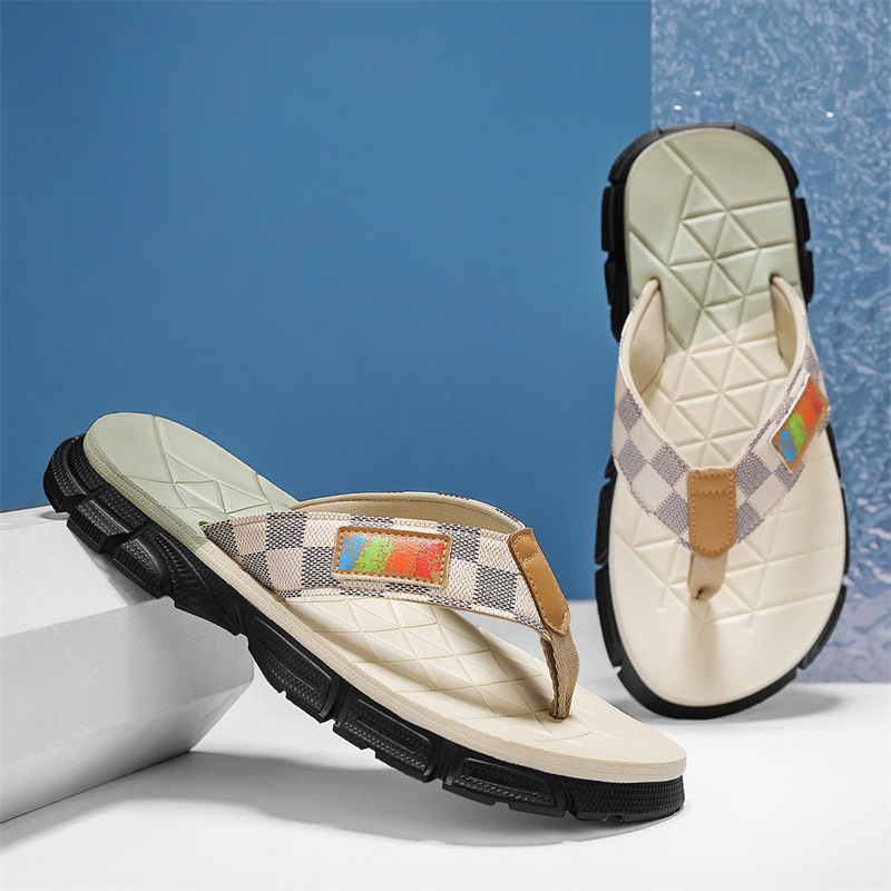 2025 verano nuevo estilo de los hombres chanclas zapatos de playa con clip exterior tendencia casual antideslizante moda sandalias y zapatillas hombres