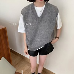 純粋なウールの馬甲の早い秋の新型の韓国版はゆったりしていて、やせています。