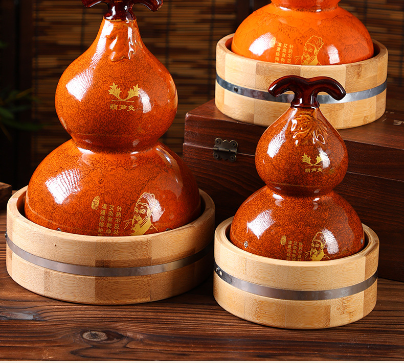 Golden Glaze Gourd Moxa Burner Ceramic Smoke Venting Mugwort Warming Tool for Home and Spa Use overview