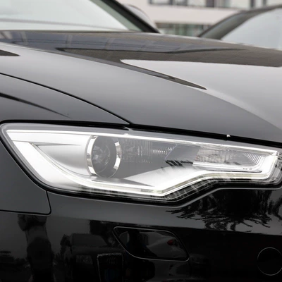 Fara qapaqları: Headlight Cover Audi A6L Headlight