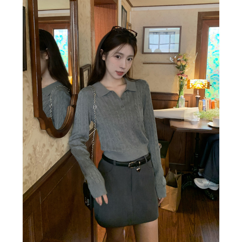 2026 Early Spring Korean Style Retro Twist-Collar Knit Sweater for Women, Long-Sleeve Outerwear, Short Polo Collar Top